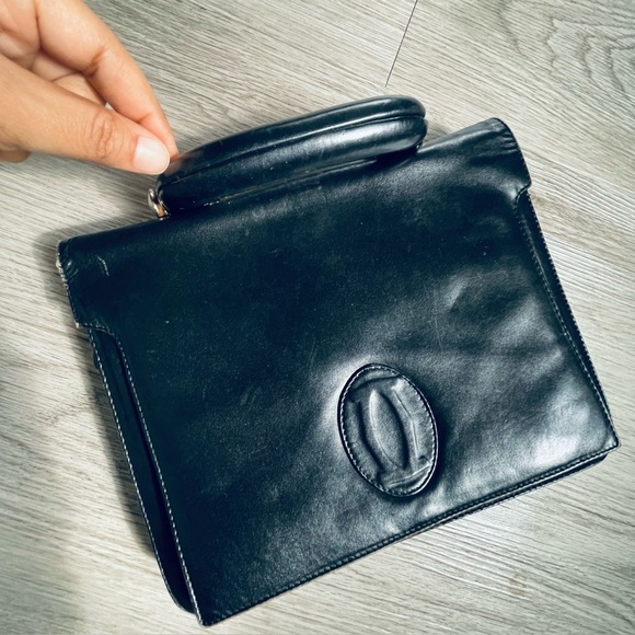 CARTIER BLACK LEATHER VINTAGE TOTE BAG GOLD TONE HARDWARE THE IS CARTIER - Picture 14 of 17